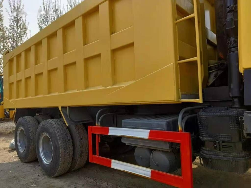 Sinotruk HOWO 6*4 Dump truck - Camion benne: photos 5 Sinotruk HOWO 6*4 Dump truck - Camion benne: photos 5