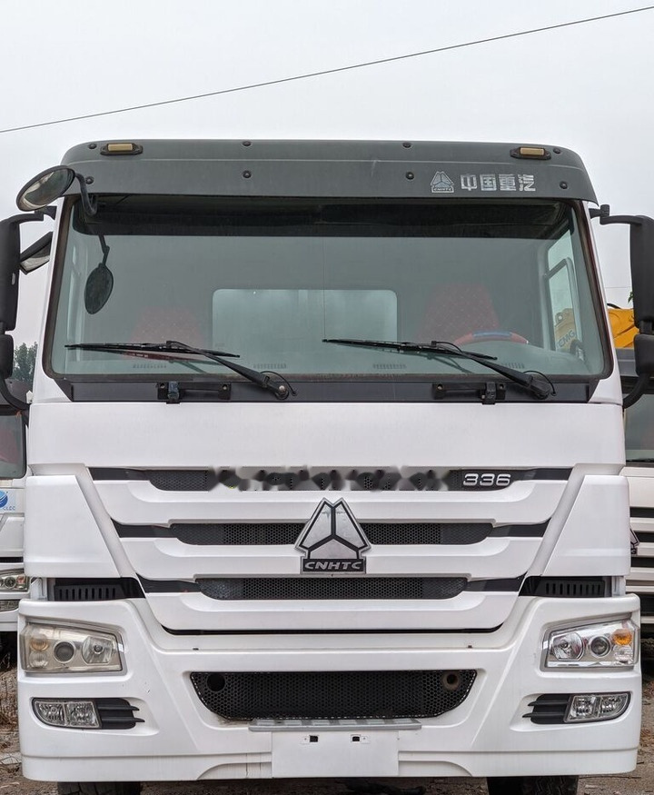 Sinotruk HOWO 8*4 Fence Truck - Camion plateau: photos 3 Sinotruk HOWO 8*4 Fence Truck - Camion plateau: photos 3