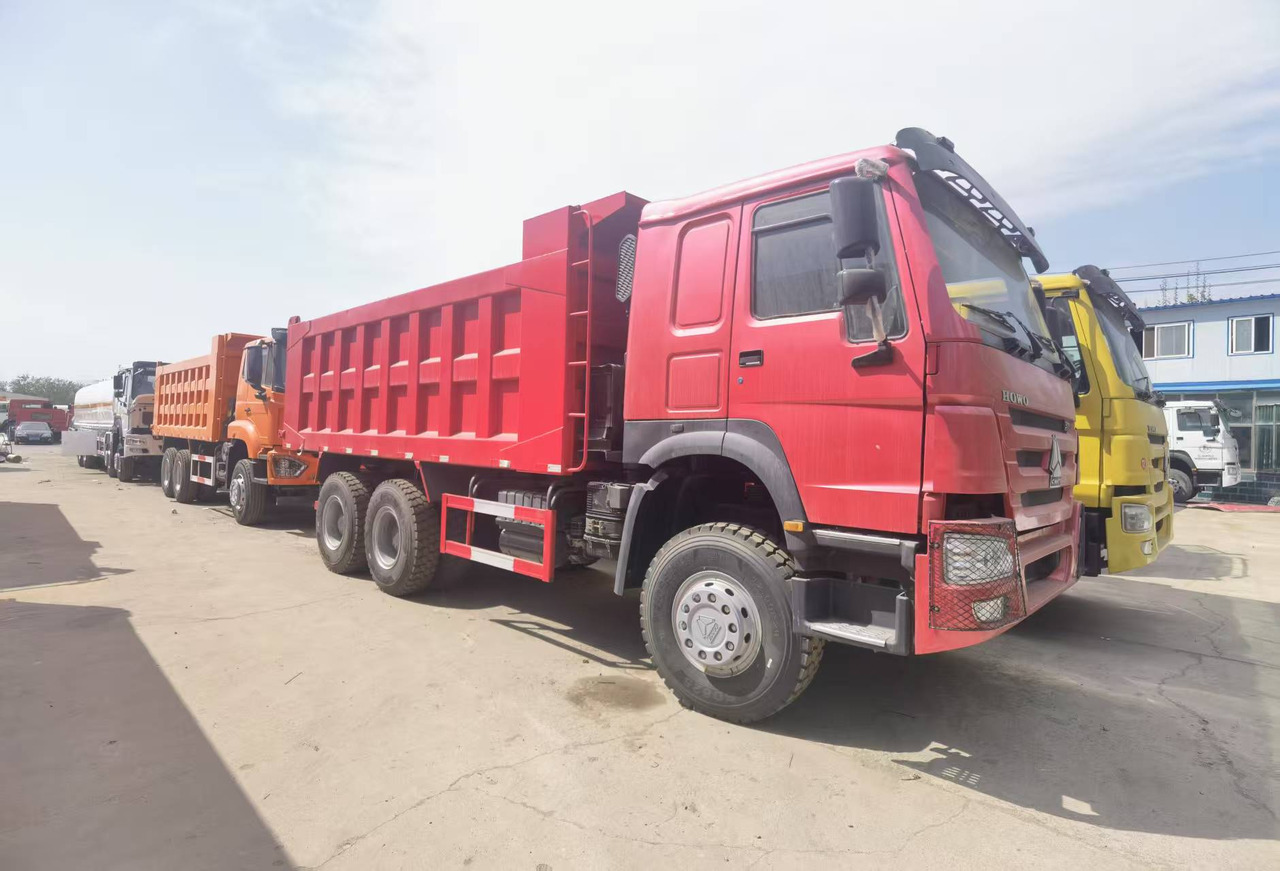 Sinotruk HOWO371Dump truck - Camion benne: photos 4 Sinotruk HOWO371Dump truck - Camion benne: photos 4