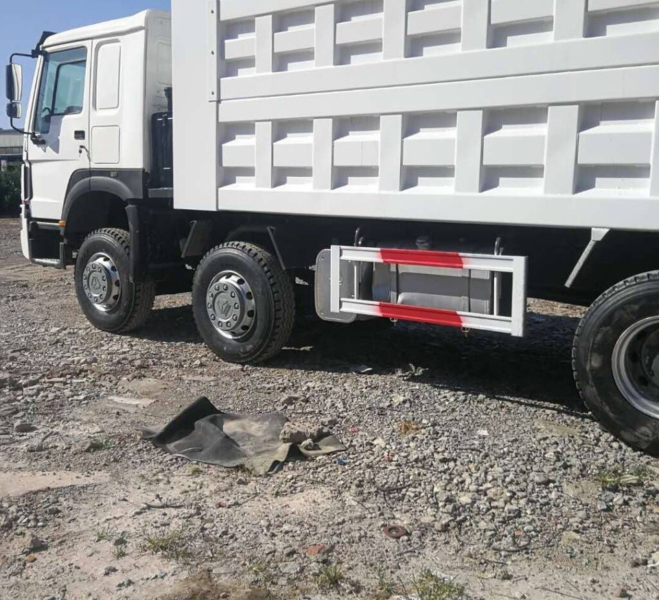 Sinotruk Howo - Camion benne: photos 4 Sinotruk Howo - Camion benne: photos 4