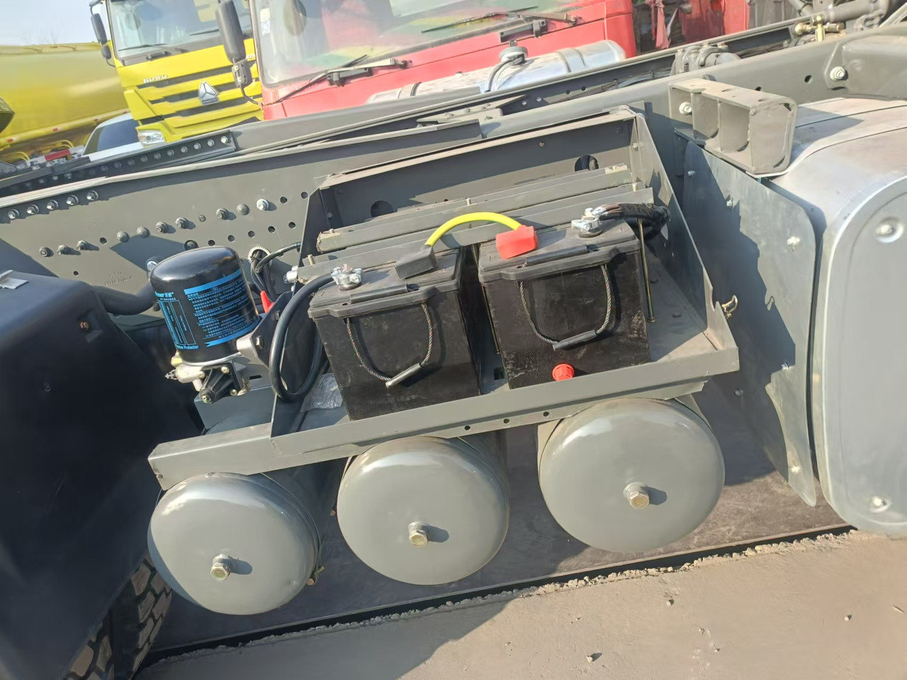 Tracteur routier neuf Sinotruk HOWO 430 6*4 Tractor: photos 6 Tracteur routier neuf Sinotruk HOWO 430 6*4 Tractor: photos 6