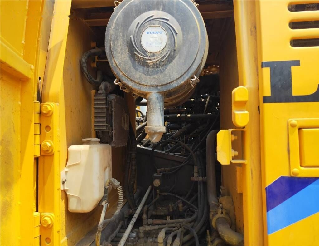 Volvo EC 210 B LC - Pelle sur chenille: photos 4 Volvo EC 210 B LC - Pelle sur chenille: photos 4