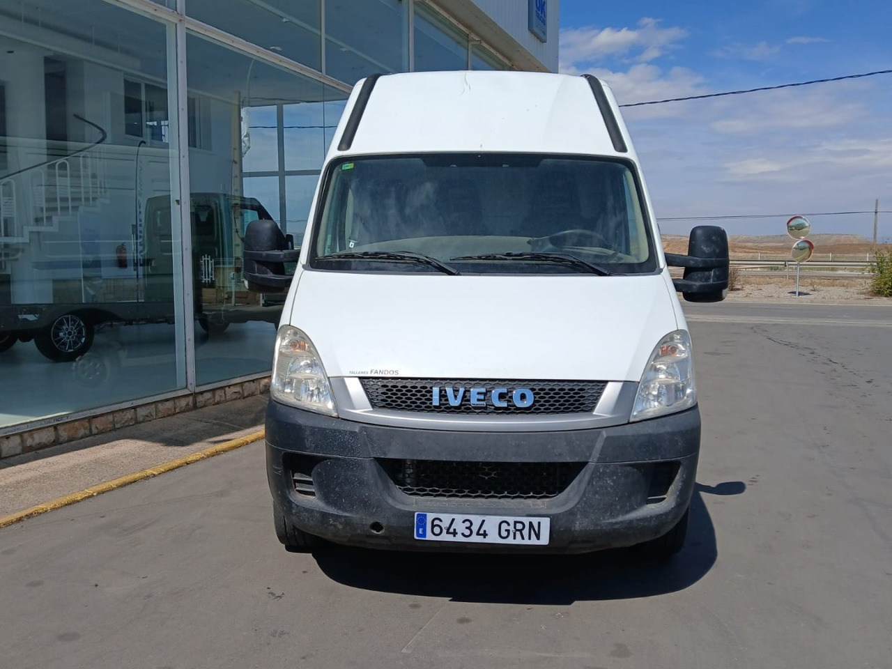Furgón IVECO 35S13 V 10m3 - Fourgon utilitaire: photos 2 Furgón IVECO 35S13 V 10m3 - Fourgon utilitaire: photos 2