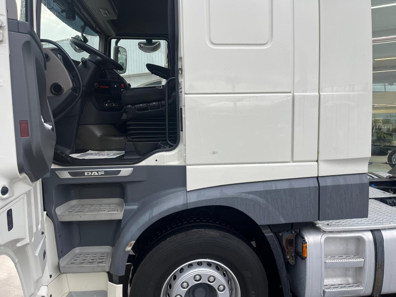 Tracteur routier Cabeza Tractora DAF 480 AUTOMATICA CON INTARDER: photos 6