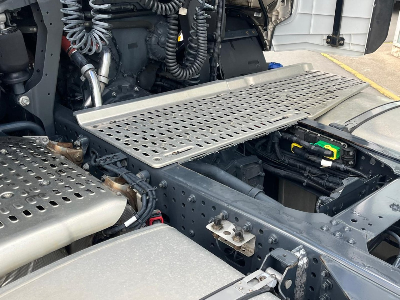 Cabeza Tractora IVECO S-WAY 510 AUTOMATICO CON INTARDER - Tracteur routier: photos 5 Cabeza Tractora IVECO S-WAY 510 AUTOMATICO CON INTARDER - Tracteur routier: photos 5