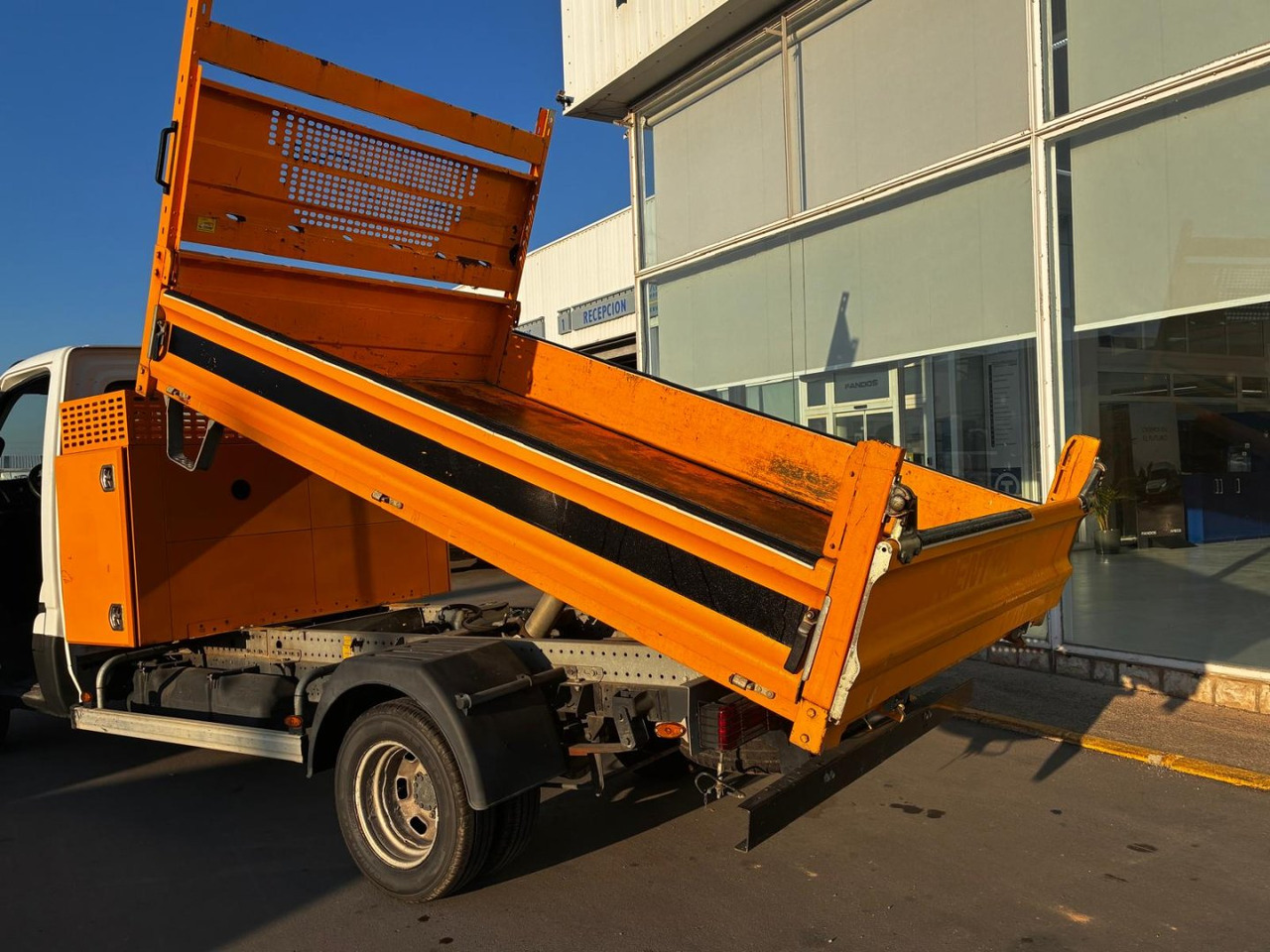 Volquete/Dumper IVECO 35C14 CAJA BASCULANTE - Utilitaire benne: photos 5 Volquete/Dumper IVECO 35C14 CAJA BASCULANTE - Utilitaire benne: photos 5