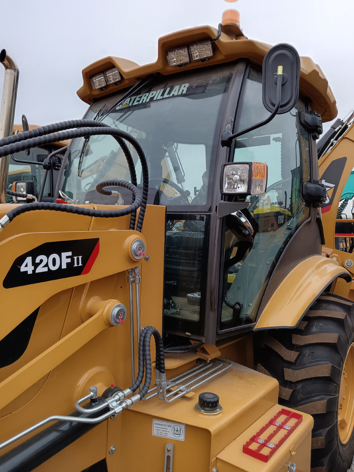 CAT 420FⅡ BRAND NEW - Tractopelle: photos 5 CAT 420FⅡ BRAND NEW - Tractopelle: photos 5