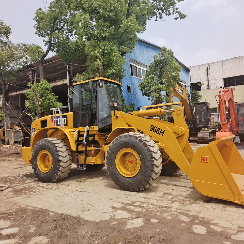 CAT 966H CATERPILLAR 966 H - Chargeuse sur pneus: photos 1 CAT 966H CATERPILLAR 966 H - Chargeuse sur pneus: photos 1