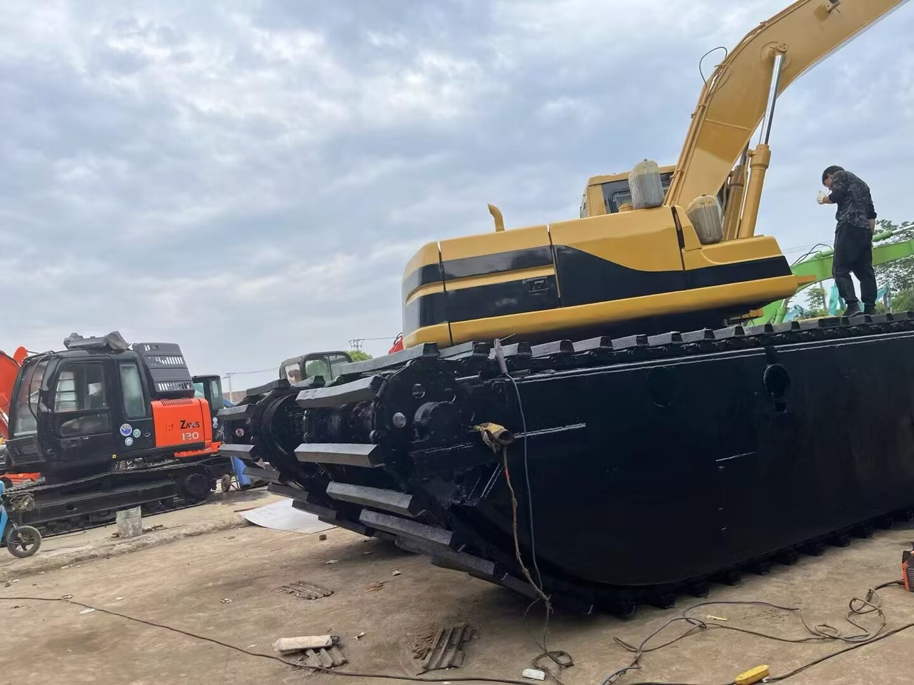 CATERPILLAR 320BL 320CL DREDGER - Excavatrice amphibie: photos 2 CATERPILLAR 320BL 320CL DREDGER - Excavatrice amphibie: photos 2
