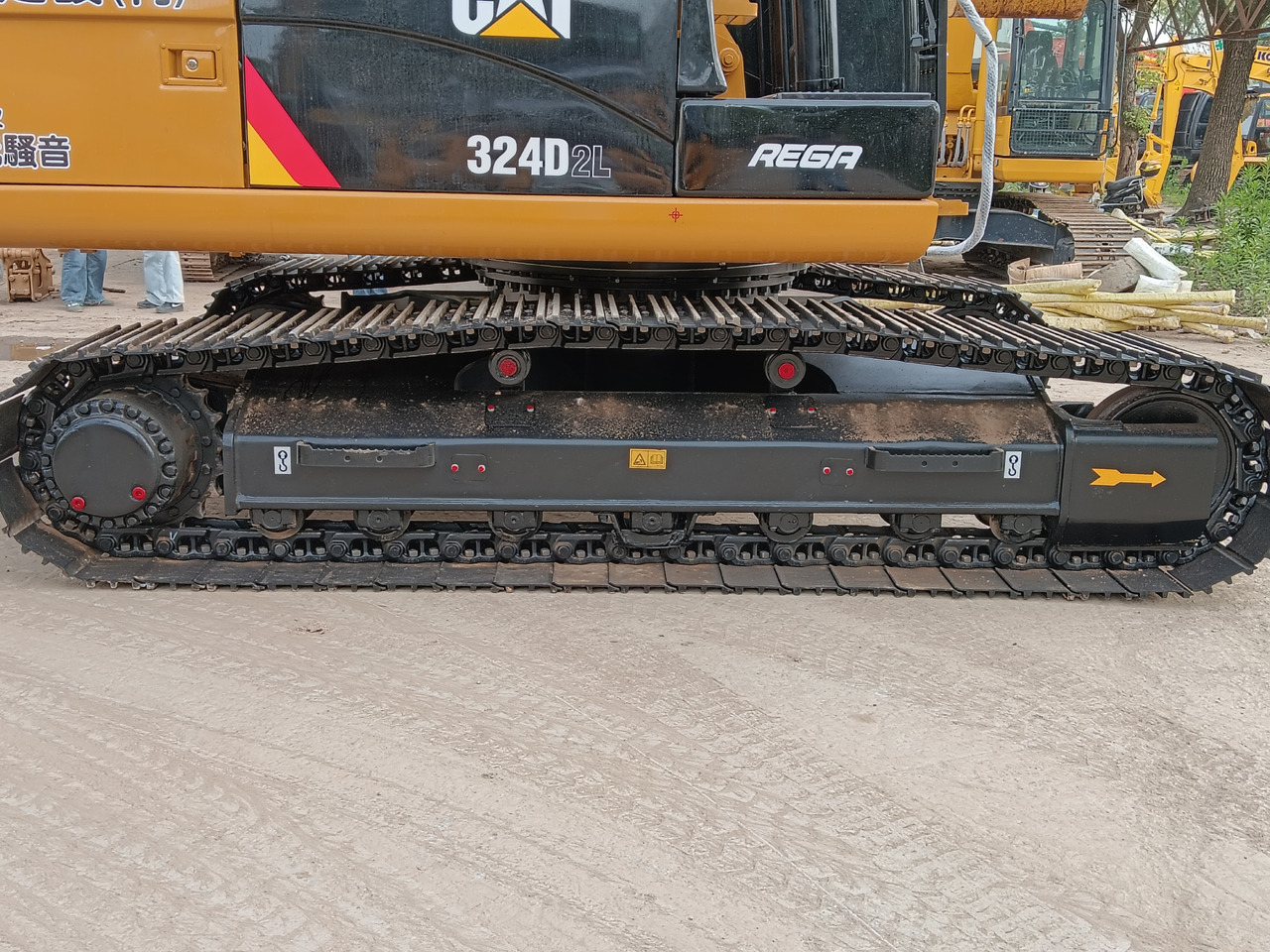 CATERPILLAR 324D CAT 324DL D2L 330D - Pelle sur chenille: photos 3 CATERPILLAR 324D CAT 324DL D2L 330D - Pelle sur chenille: photos 3