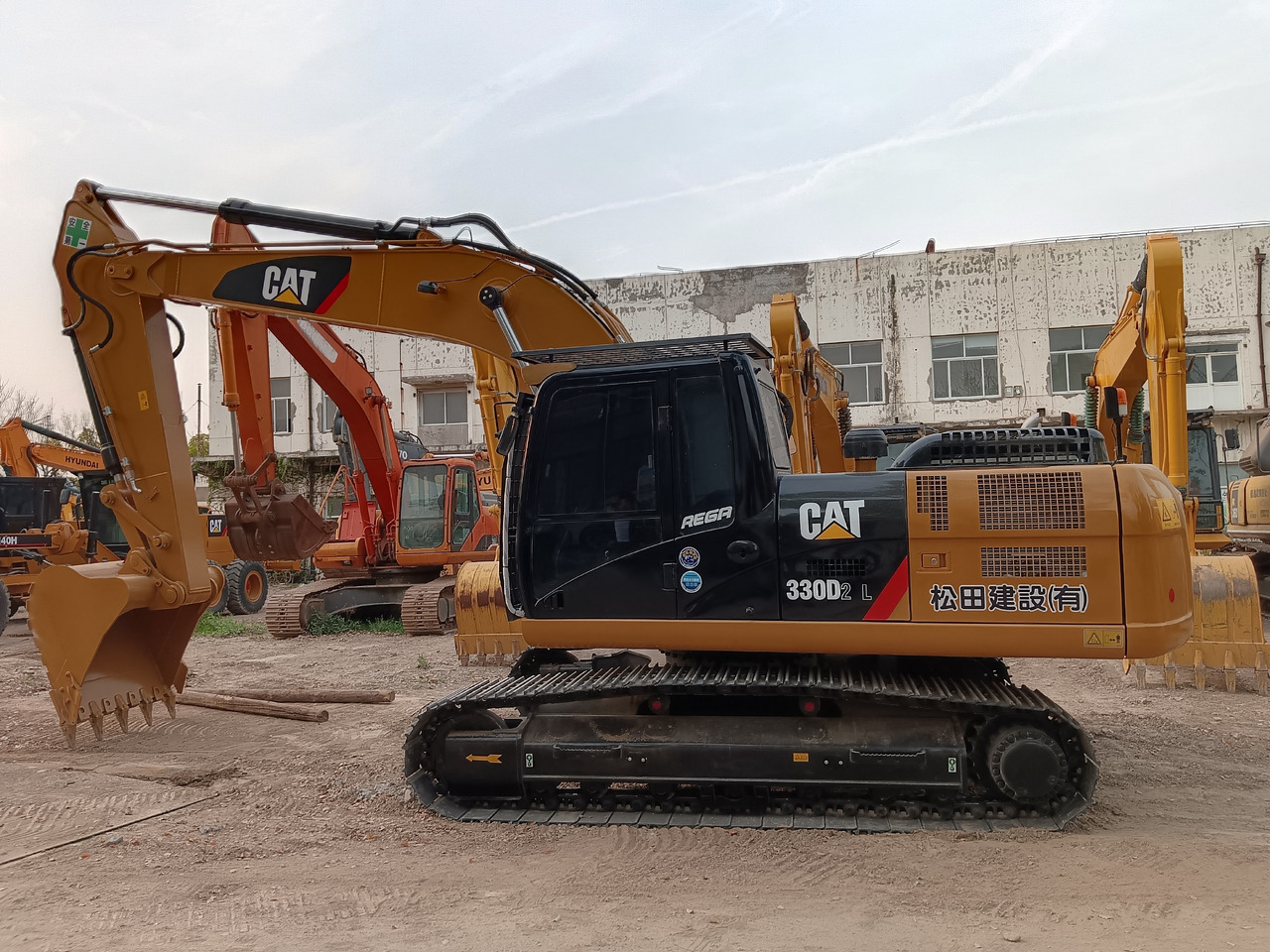 Pelle sur chenille CATERPILLAR 330D2 L CAT 330D2L: photos 13