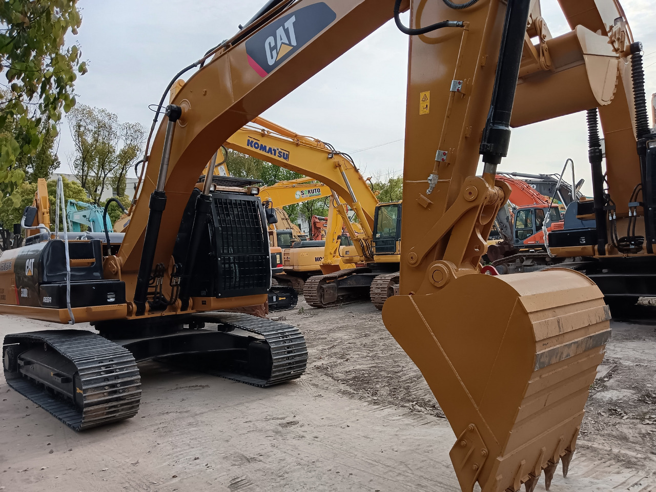 Pelle sur chenille CATERPILLAR 330D2 L CAT 330D2L: photos 9