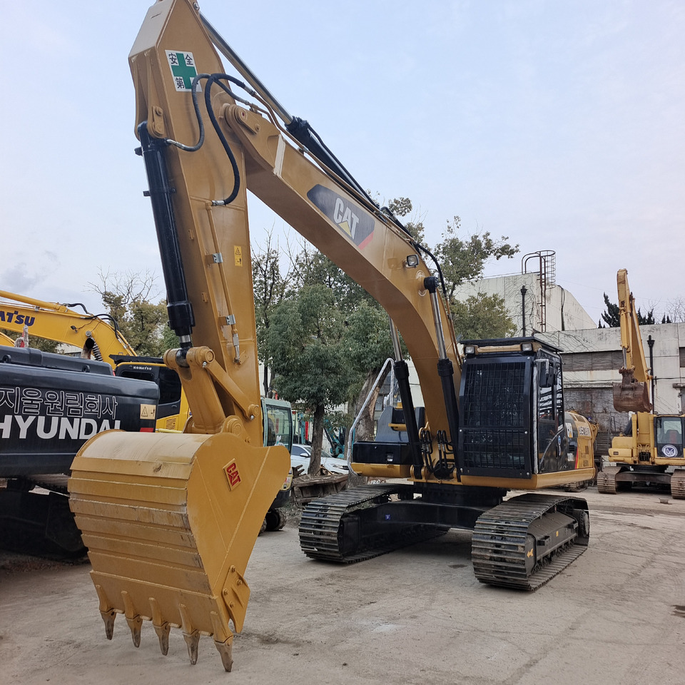 CATERPILLAR 330D2L CAT 330D2 L - Pelle sur chenille: photos 2 CATERPILLAR 330D2L CAT 330D2 L - Pelle sur chenille: photos 2