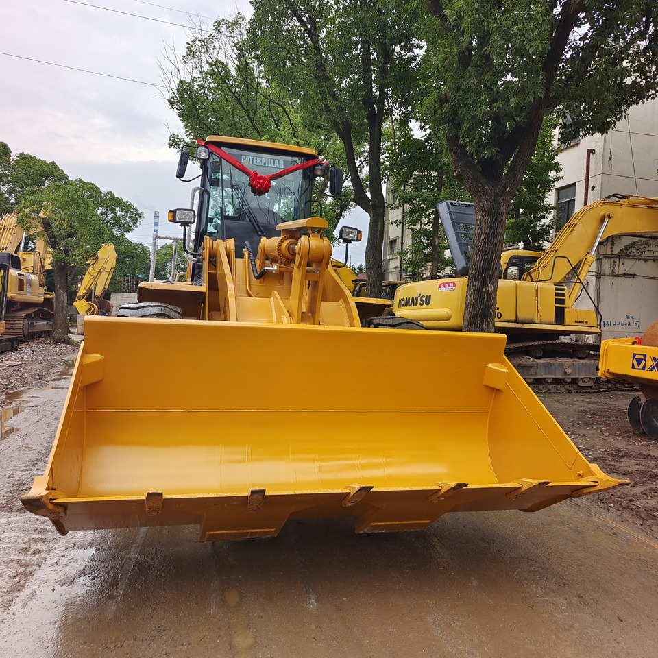 Chargeuse sur pneus CATERPILLAR 966H CAT: photos 7
