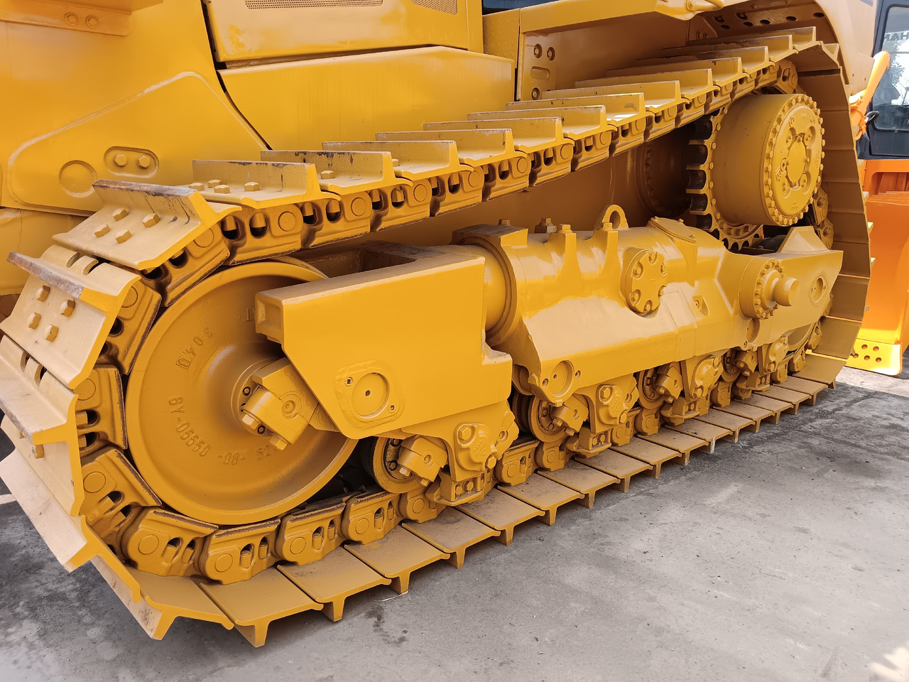 CATERPILLAR D8T - Bulldozer: photos 3 CATERPILLAR D8T - Bulldozer: photos 3
