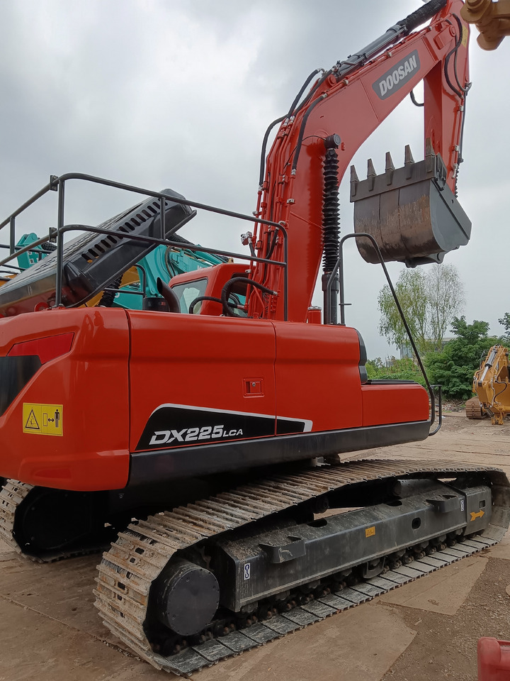 DOOSAN DX225 LCA - Pelle sur chenille: photos 5 DOOSAN DX225 LCA - Pelle sur chenille: photos 5