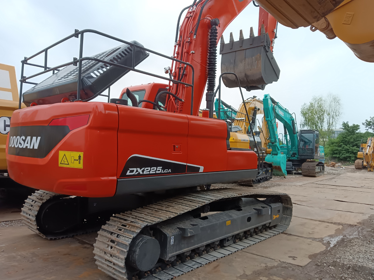 DOOSAN DX225 LCA - Pelle sur chenille: photos 4 DOOSAN DX225 LCA - Pelle sur chenille: photos 4