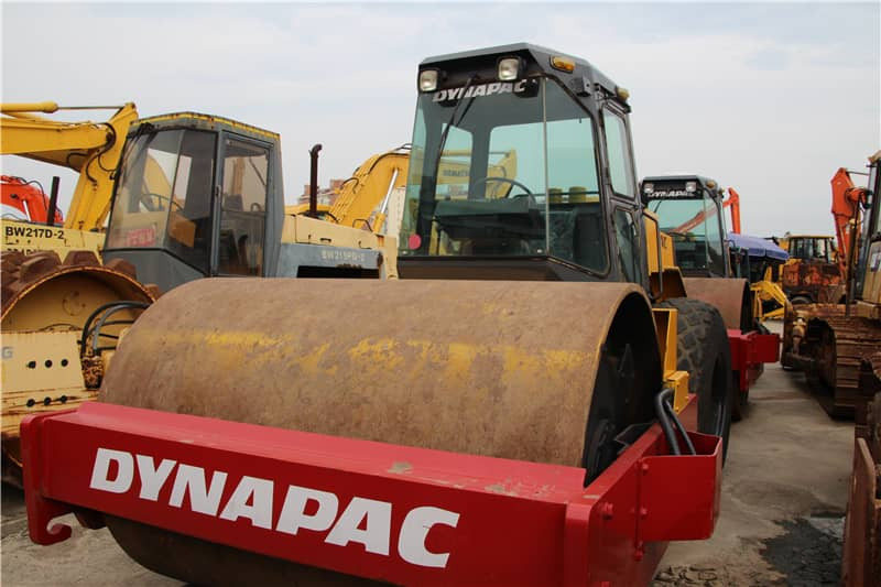 DYNAPAC CA 301 D - Rouleau compresseur: photos 3 DYNAPAC CA 301 D - Rouleau compresseur: photos 3