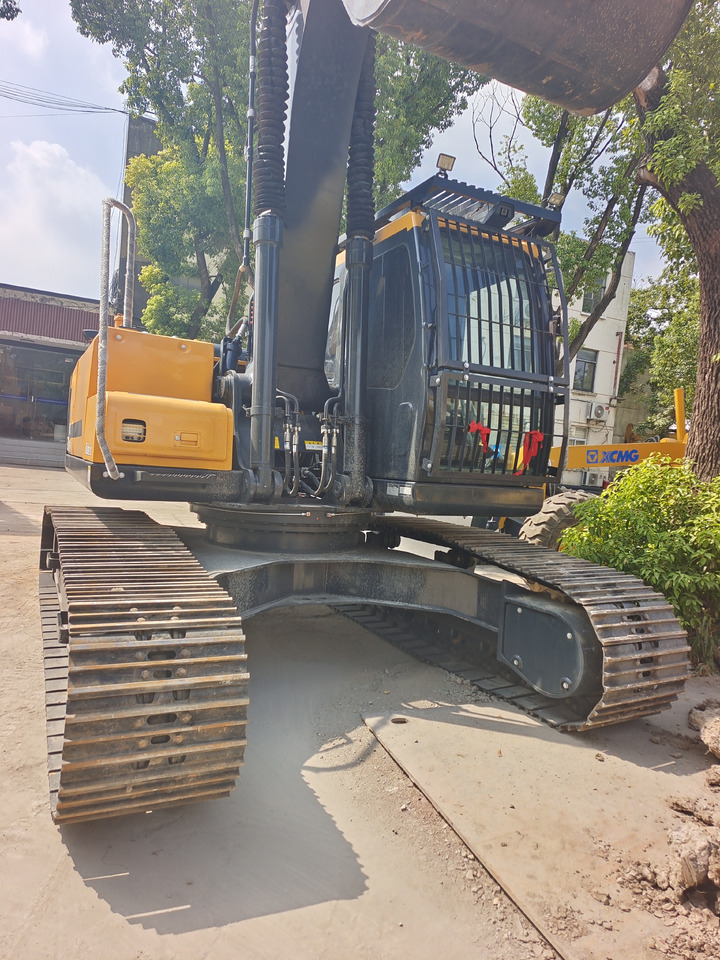 HYUNDAI HX220 HD WITH AC 4 CAMERAS - Pelle sur chenille: photos 5 HYUNDAI HX220 HD WITH AC 4 CAMERAS - Pelle sur chenille: photos 5