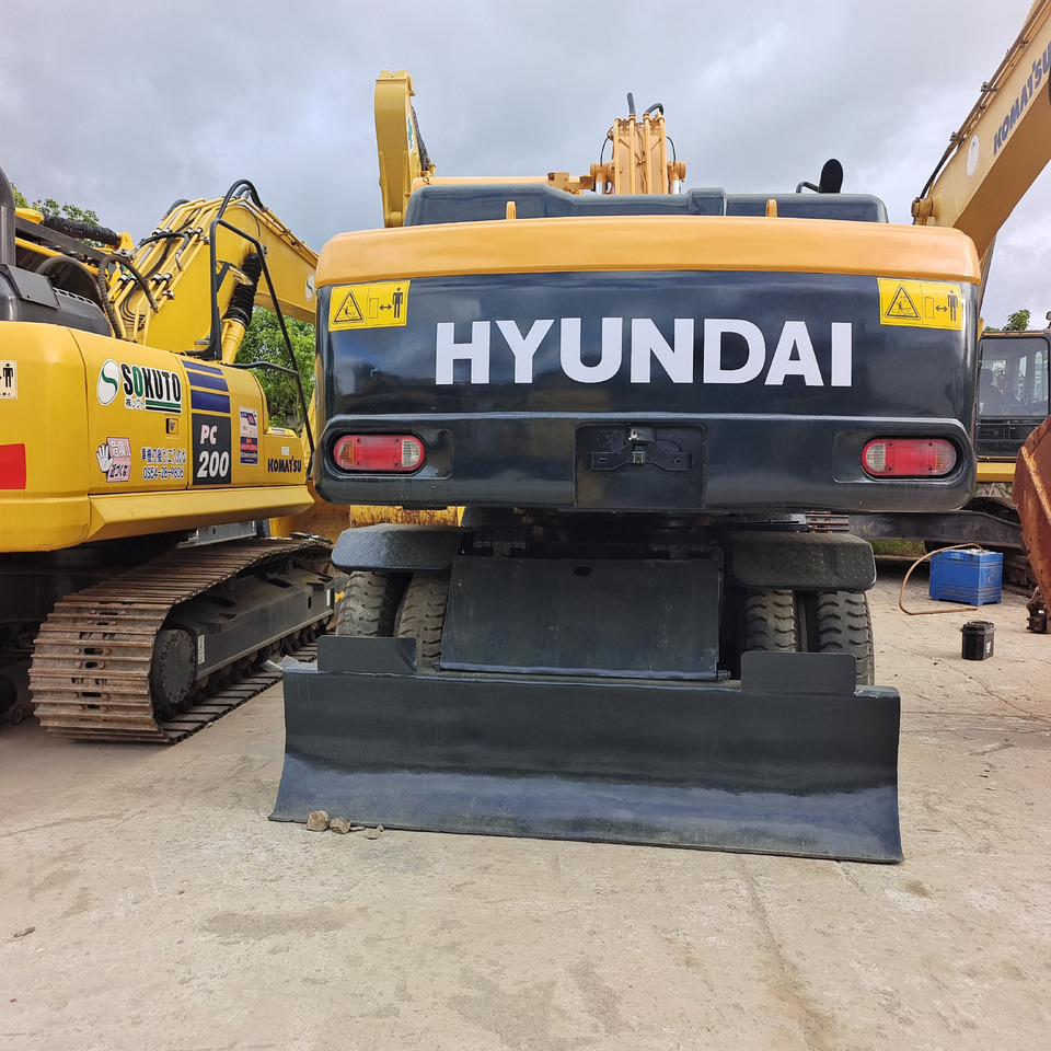 HYUNDAI ROBEX 210W-9T 210W - 9 T - Pelle sur pneus: photos 3 HYUNDAI ROBEX 210W-9T 210W - 9 T - Pelle sur pneus: photos 3