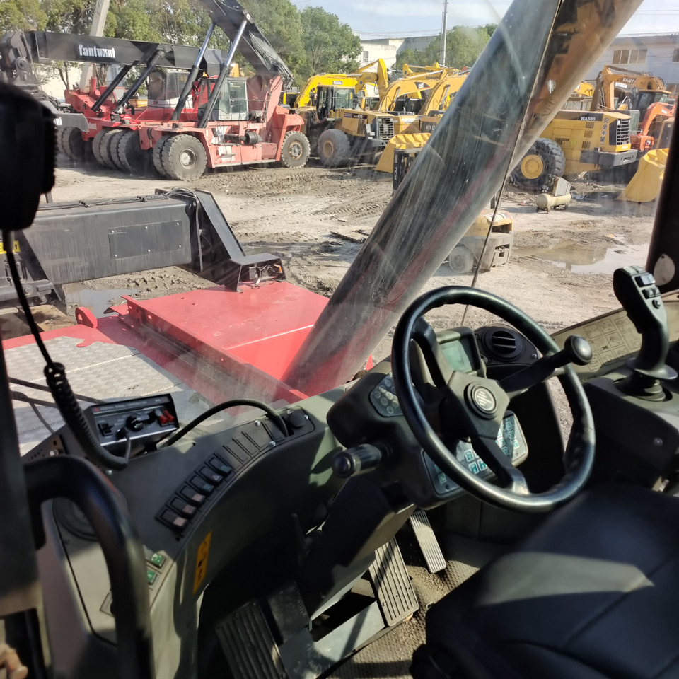Reach stacker KALMAR DRT450 DRT DRD DRU 450 45 TON: photos 12