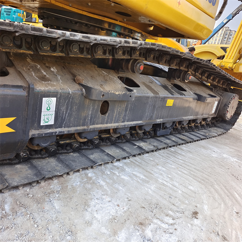 KOMATSU PC 220-8 N1 - Pelle sur chenille: photos 5 KOMATSU PC 220-8 N1 - Pelle sur chenille: photos 5