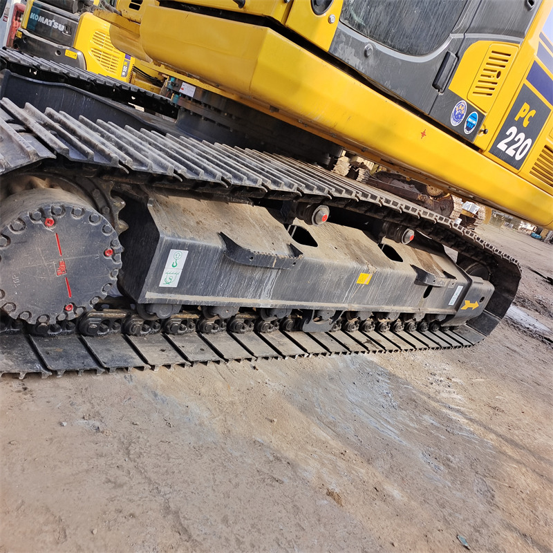 Pelle sur chenille KOMATSU PC 220-8 N1: photos 28