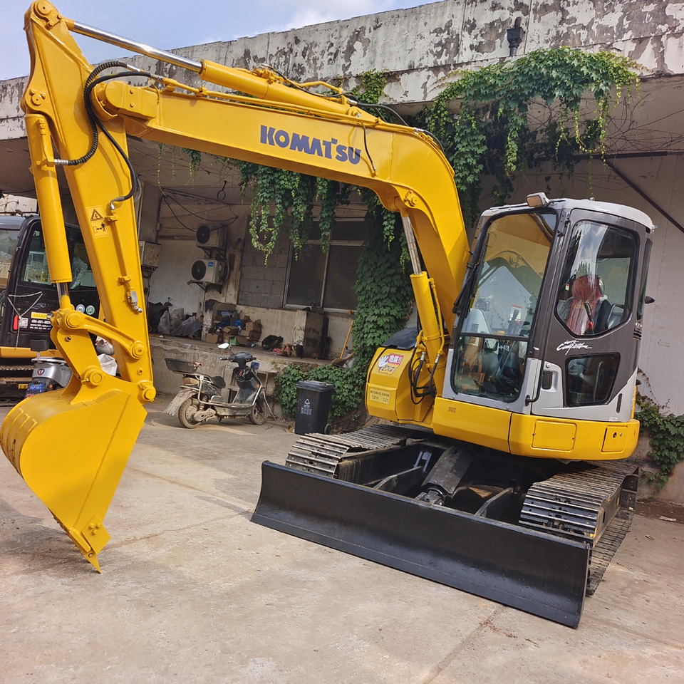 KOMATSU PC 78 US - Mini pelle: photos 4 KOMATSU PC 78 US - Mini pelle: photos 4