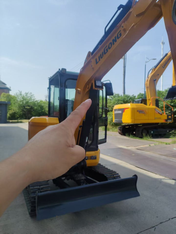 LIUGONG 9035F ZTSG4 BRAND NEW 3.8 TON 3 TON 4 TON MINI DIGGER - Mini pelle: photos 5 LIUGONG 9035F ZTSG4 BRAND NEW 3.8 TON 3 TON 4 TON MINI DIGGER - Mini pelle: photos 5