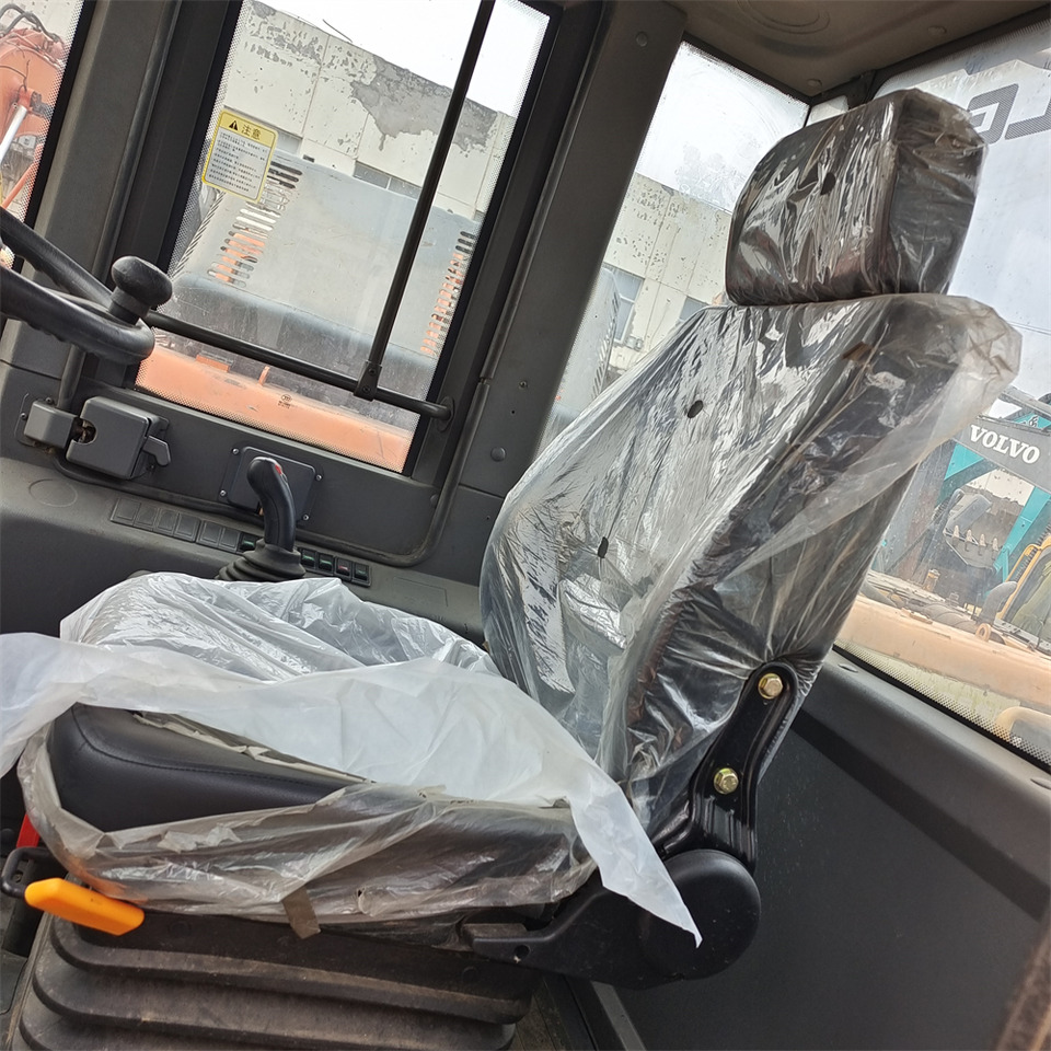 SDLG 936L - Chargeuse sur pneus: photos 5 SDLG 936L - Chargeuse sur pneus: photos 5