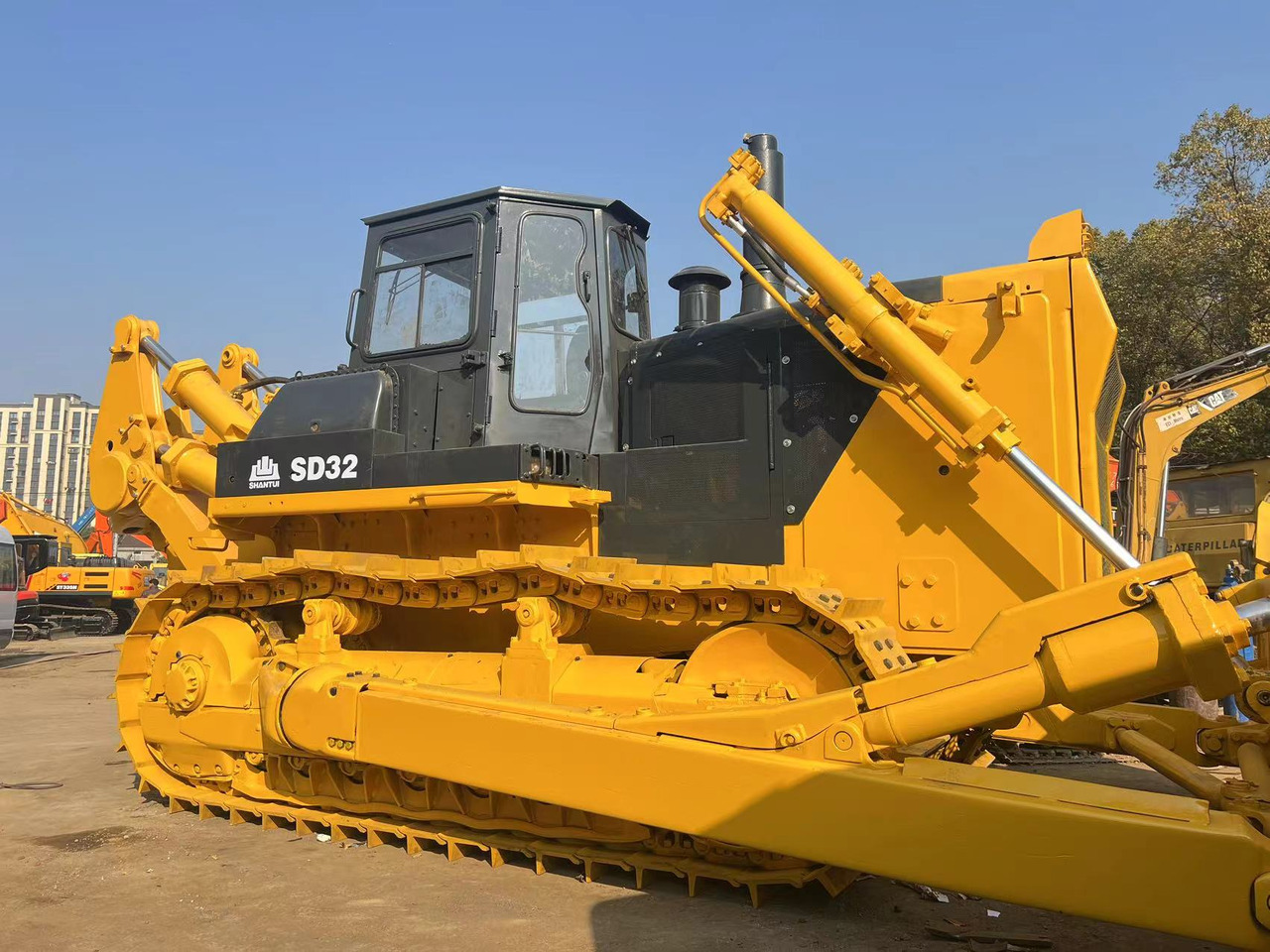 SHANTUI SD32 SD 32 - Bulldozer: photos 5 SHANTUI SD32 SD 32 - Bulldozer: photos 5