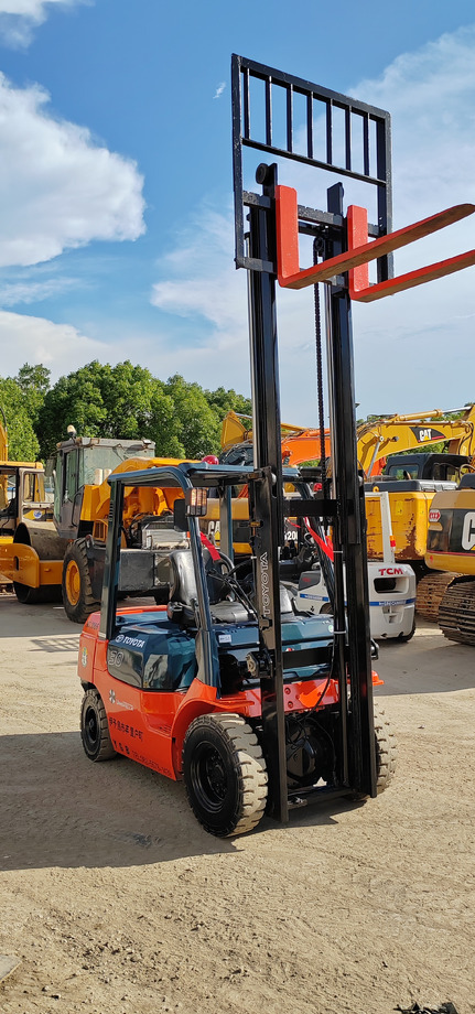 Chariot élévateur TOYOTA FD30: photos 6