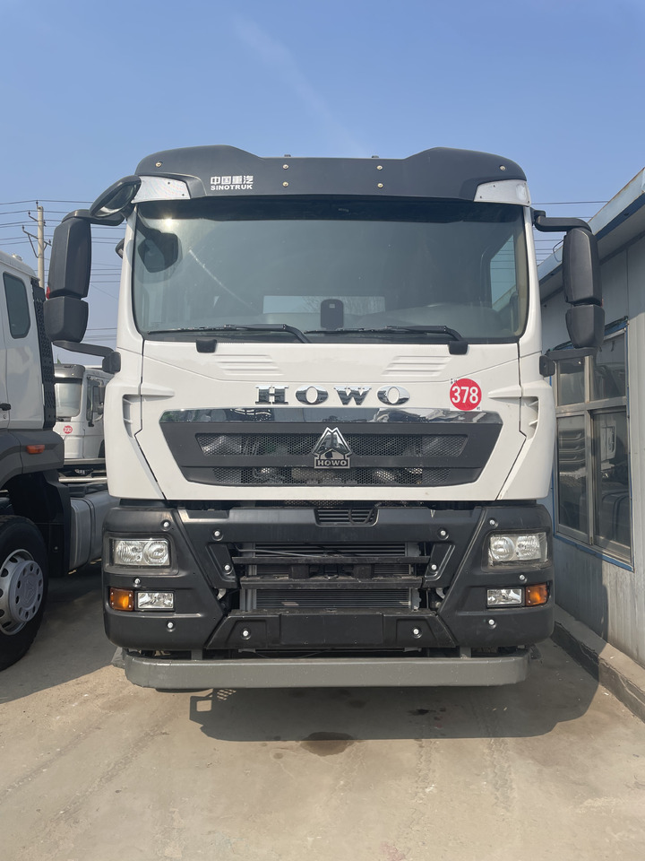 SINOTRUK HOWO 420HP 6*4 NEW - Tracteur routier: photos 1 SINOTRUK HOWO 420HP 6*4 NEW - Tracteur routier: photos 1