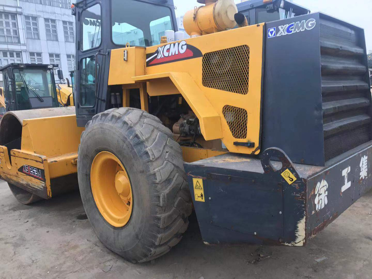 XCMG XS263J ROAD ROLLER XS 263J 223J 203J - Compacteur à pieds de mouton/ Monocylindre: photos 1 XCMG XS263J ROAD ROLLER XS 263J 223J 203J - Compacteur à pieds de mouton/ Monocylindre: photos 1