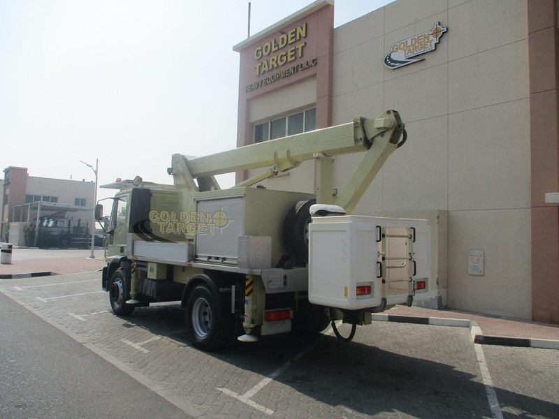 Iveco EuroCargo 180E28 - Nacelle: photos 4 Iveco EuroCargo 180E28 - Nacelle: photos 4