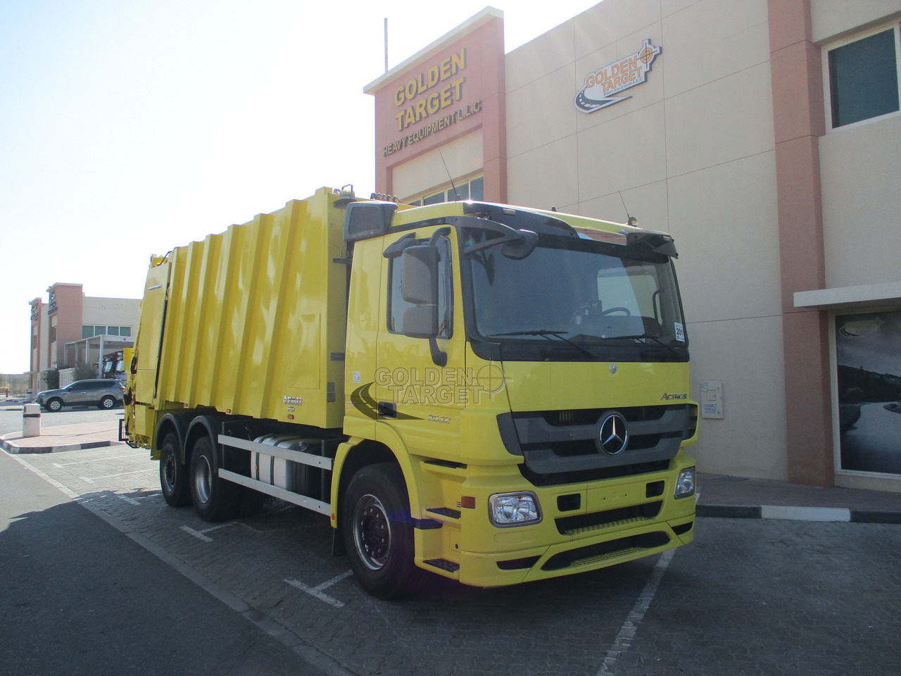 Mercedes Actros 2532 6×2 Garbage Truck - Benne à ordures ménagères: photos 1 Mercedes Actros 2532 6×2 Garbage Truck - Benne à ordures ménagères: photos 1