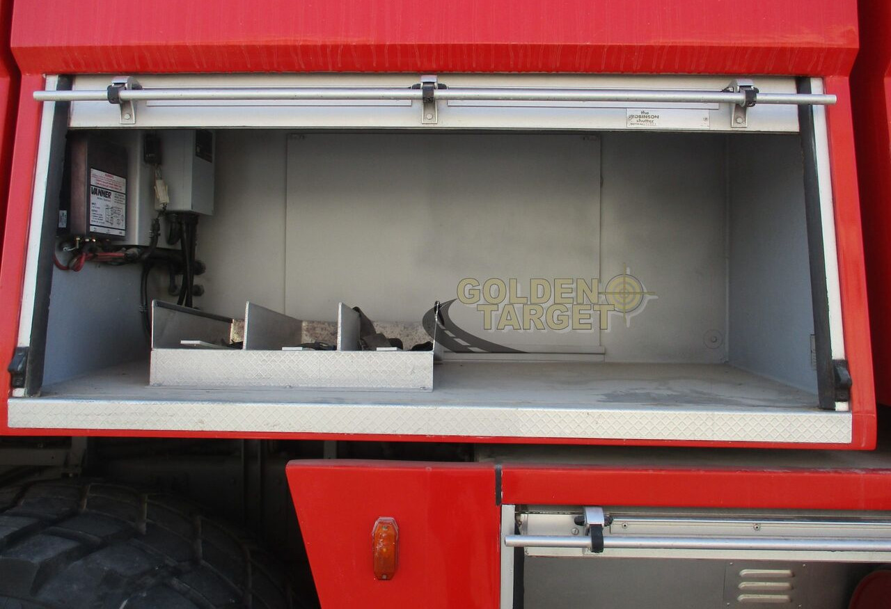 Reynold Boughton Barracuda 4x4 Airport Fire Truck — crédit-bail Reynold Boughton Barracuda 4x4 Airport Fire Truck: photos 6