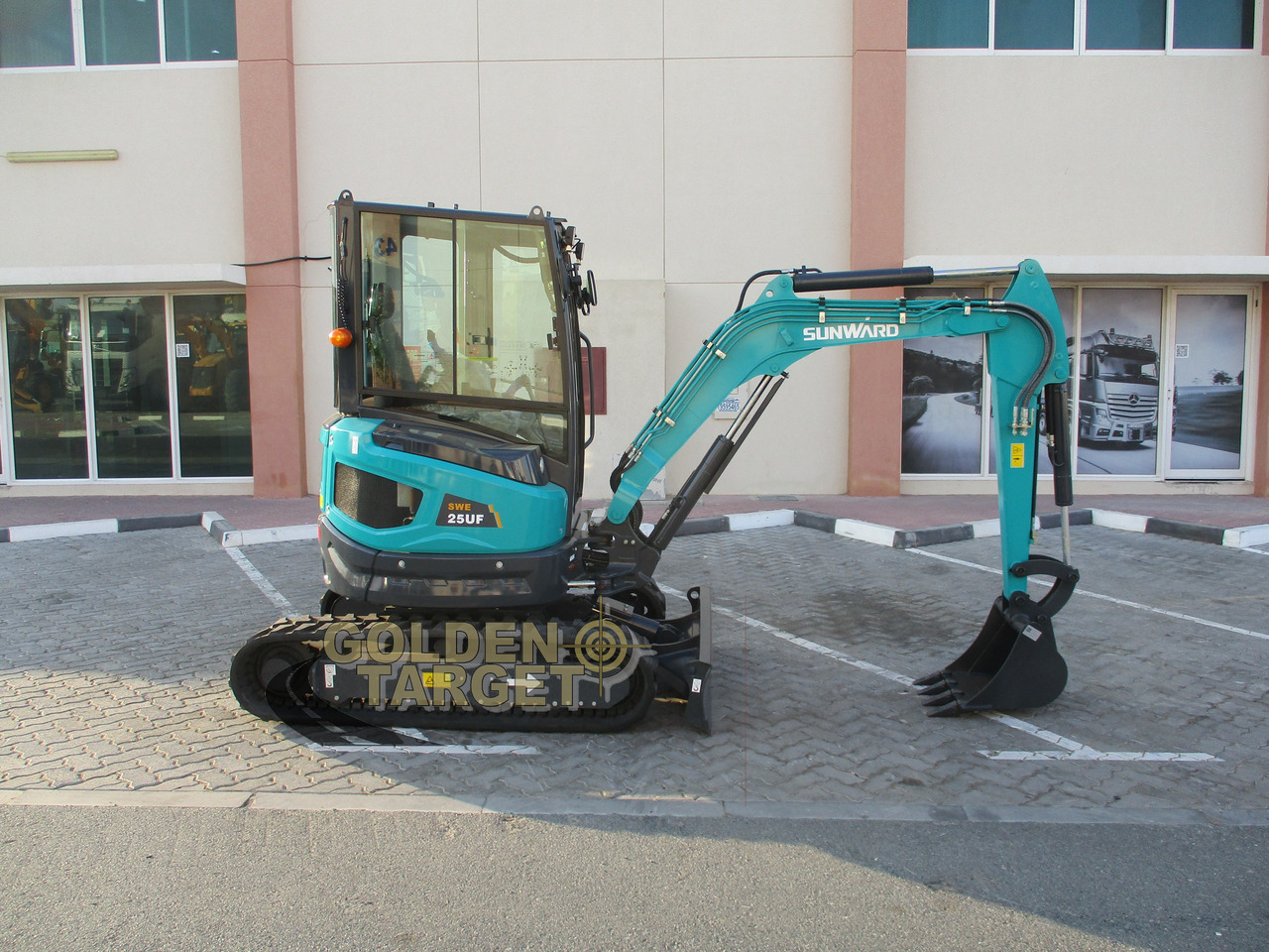 SUNWARD SWE25UF Mini Hydraulic Excavator - Mini pelle: photos 5 SUNWARD SWE25UF Mini Hydraulic Excavator - Mini pelle: photos 5