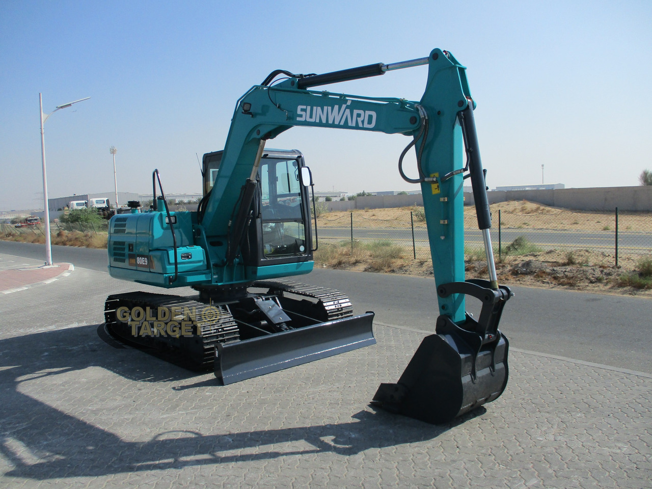 SUNWARD SWE80E9 Mini Hydraulic Excavator - Mini pelle: photos 1 SUNWARD SWE80E9 Mini Hydraulic Excavator - Mini pelle: photos 1