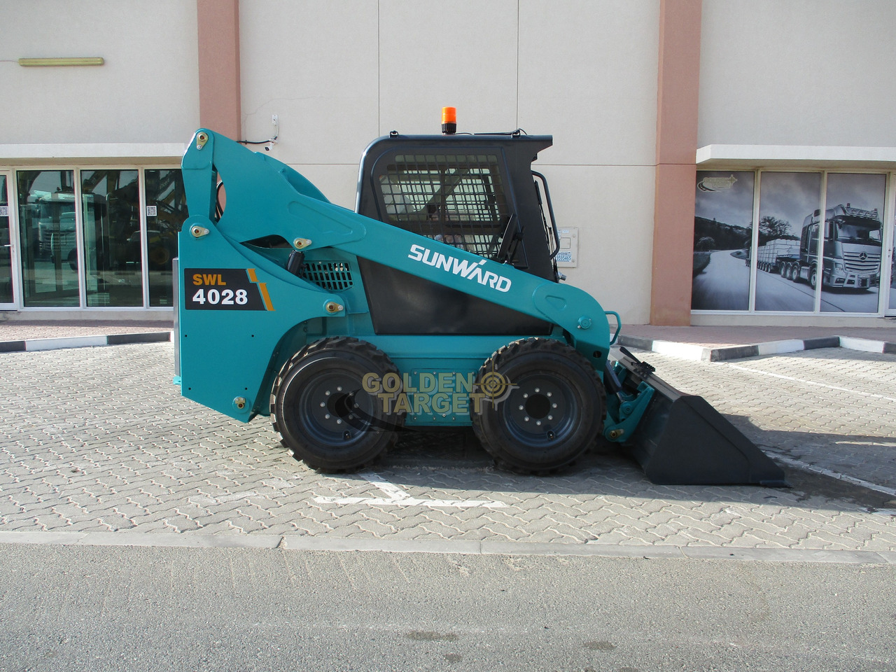 SUNWARD SWL4028 Skid Steer - Mini chargeuse: photos 5 SUNWARD SWL4028 Skid Steer - Mini chargeuse: photos 5