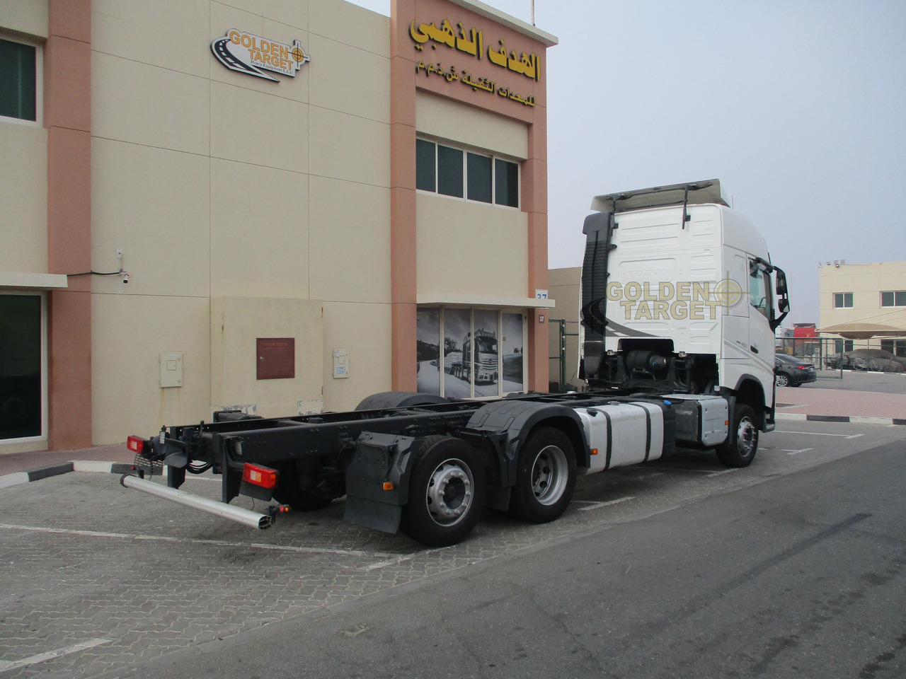 Volvo FH460 6×2 Chassis - Châssis cabine: photos 3 Volvo FH460 6×2 Chassis - Châssis cabine: photos 3