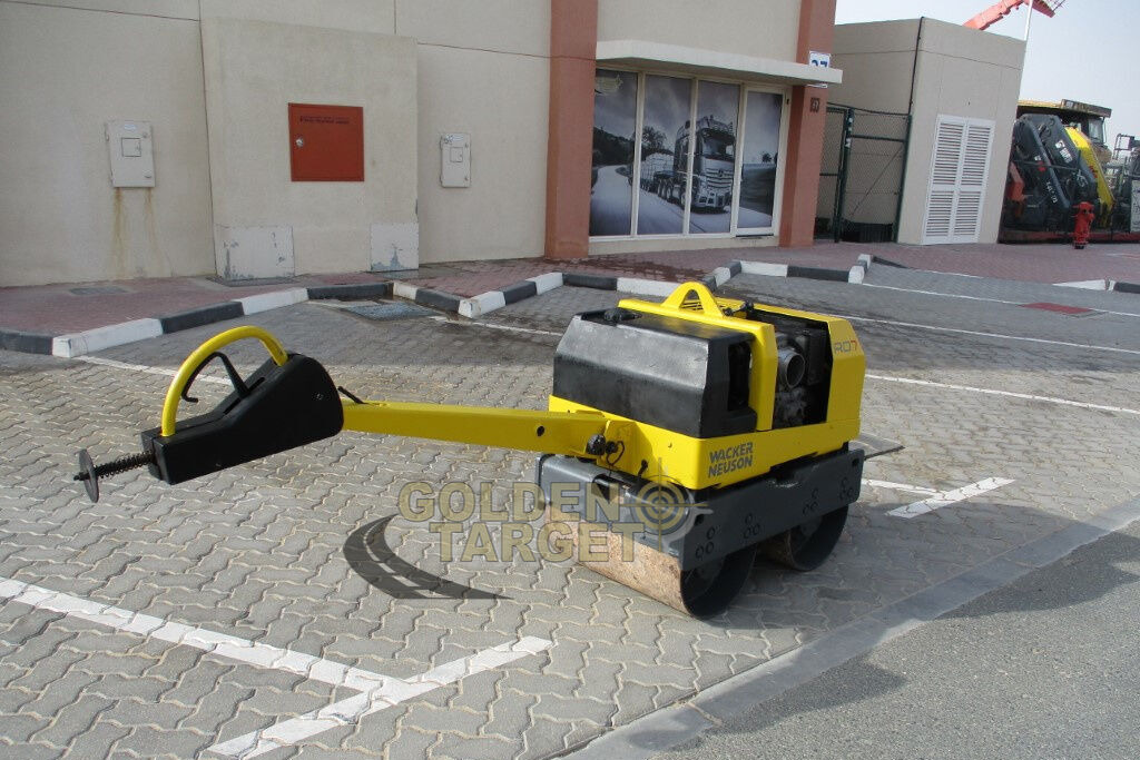 Wacker Neuson RD7 Roller - Mini compacteur: photos 1 Wacker Neuson RD7 Roller - Mini compacteur: photos 1