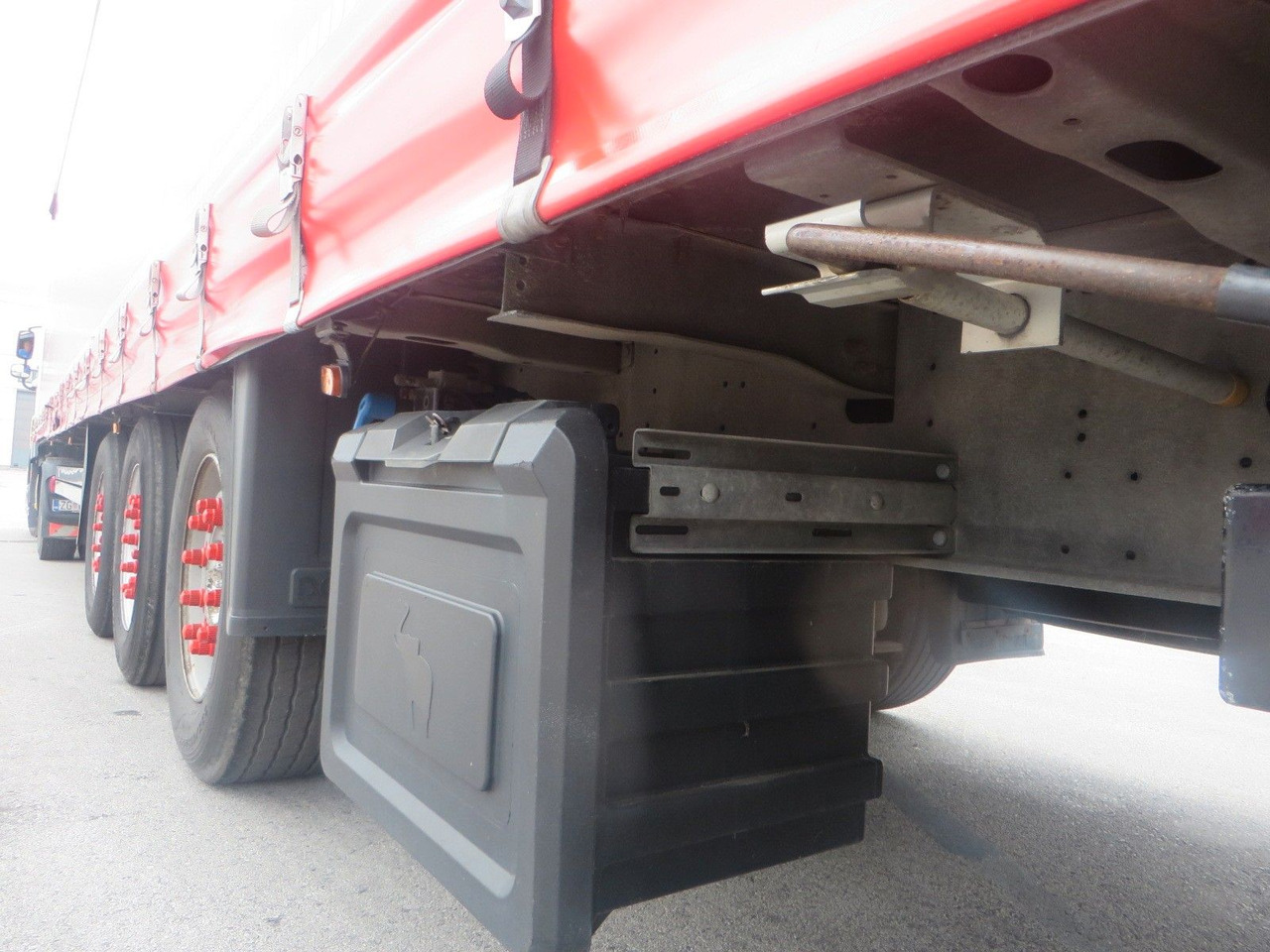 Semi-remorque rideaux coulissants Schmitz Cargobull varios TILT SEMITRAILER -Renault image: photos 6