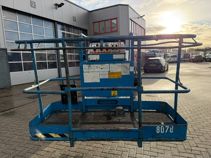 Aichi SR 18 A - Nacelle télescopique: photos 5 Aichi SR 18 A - Nacelle télescopique: photos 5