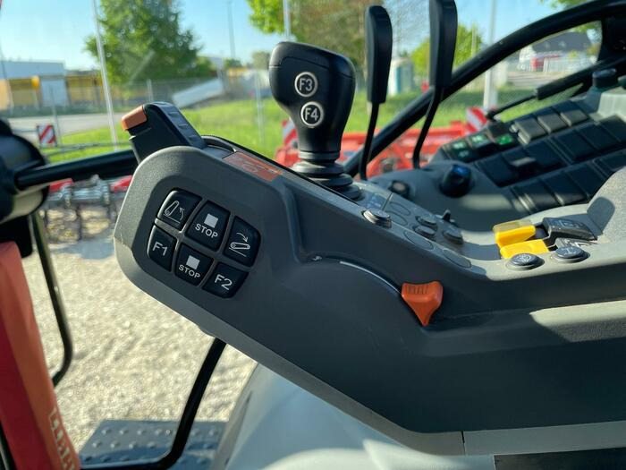 Claas Arion 510 - Tracteur agricole: photos 2 Claas Arion 510 - Tracteur agricole: photos 2