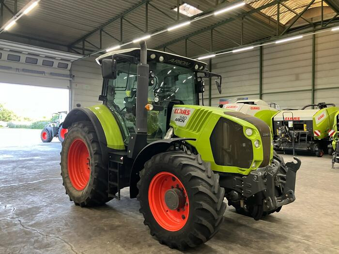 Tracteur agricole Claas Arion 540: photos 9