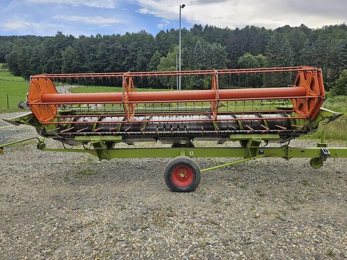 Claas V540 Vario - Moissoneuse: photos 4 Claas V540 Vario - Moissoneuse: photos 4