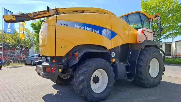New Holland FR 9060 - Ensileuse: photos 4 New Holland FR 9060 - Ensileuse: photos 4