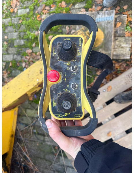 Potain AF 519 Torenkraan Bouwkraan Kraan Verzetbaar Radiografisch - Engins de chantier: photos 3 Potain AF 519 Torenkraan Bouwkraan Kraan Verzetbaar Radiografisch - Engins de chantier: photos 3