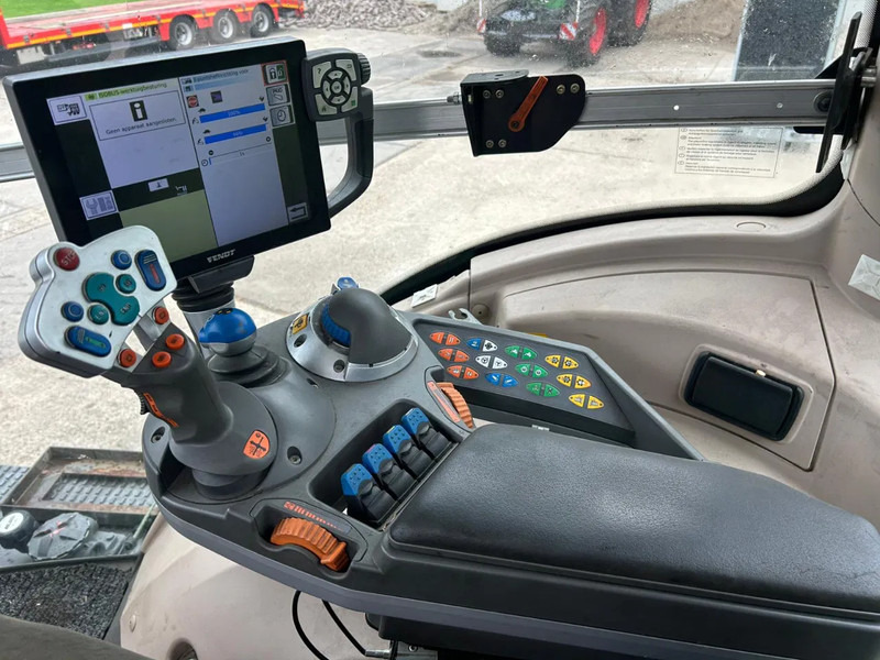 Fendt 828 Profi plus Vario Fendt vario 828 Profi plus 50 KM - Tracteur agricole: photos 5 Fendt 828 Profi plus Vario Fendt vario 828 Profi plus 50 KM - Tracteur agricole: photos 5